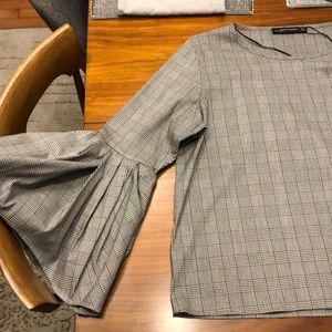 Gingham Bell Sleeved Zara Top